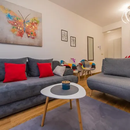 Pekovic Blue-apartman Pama Apartament *