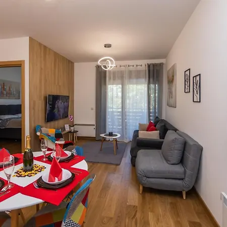 Apartament Pekovic Blue-apartman Pama